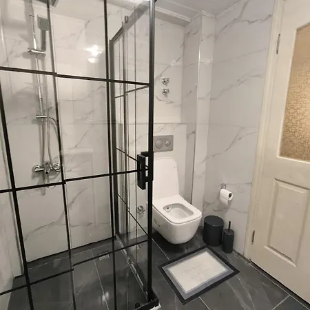 Seaside Breeze Apartment